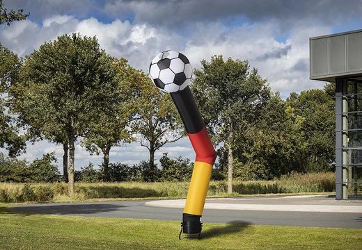Vente l'airdancer 6m avec ballon 3d en noir rouge jaune en ligne chez JB Gonflables France. Tous les skydancers gonflables standard sont livrés rapidement