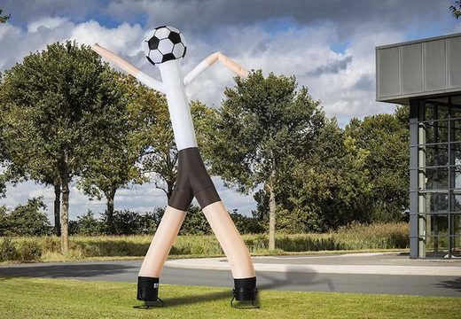 Vente le tube gonflable skyman avec 2 pattes et boule 3d de 6m de haut en blanc en ligne chez JB Gonflables France. Livraison rapide pour tous les airdancers gonflables standard