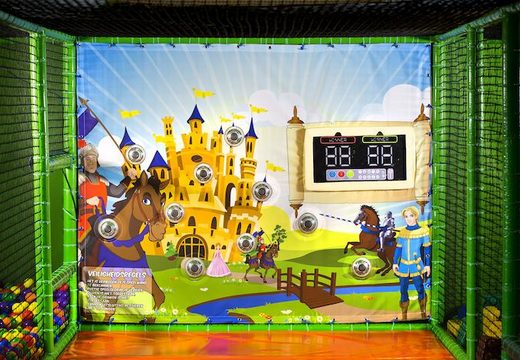 Mur de terrain de jeu IPS avec spot interactif pour jouer à des jeux pour enfants dans des châteaux à thème chevaleresque à vendre