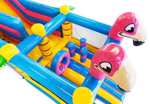 Achetez un château gonflable polyvalent avec baignoire et options multijoueurs chez JB Inflatables