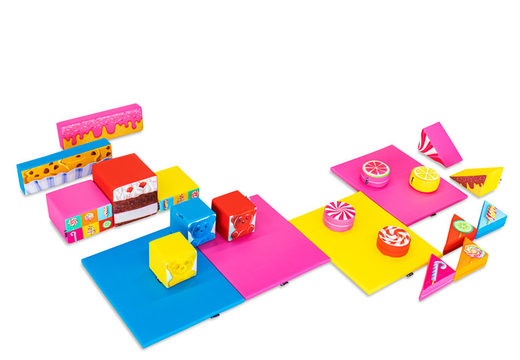 Grand ensemble de jeux en mousse sur le thème Candy avec des blocs colorés pour jouer
