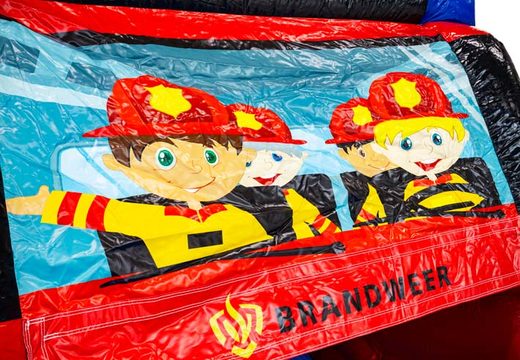 Château gonflable avec thème de plage et illustration de pompiers disponible en commande en ligne