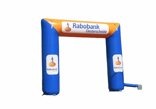 Op maat gemaakte reclame boog voor Rabobank in hun eigen huisstijl